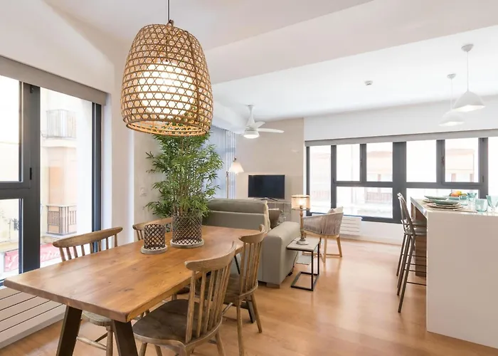 Chezmoihomes Plaza Nueva Penthouse